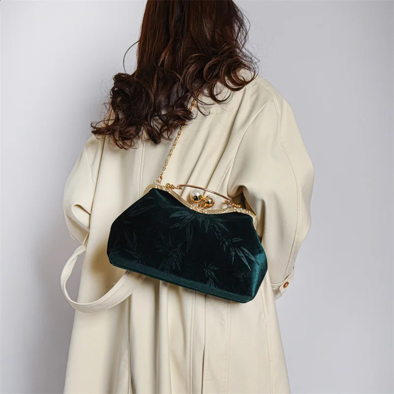 Women Western Style Embroidered Taxture Shoulder Bags Green Chain Crossbody Retro Corduroy Evening Prom Clutch 240824