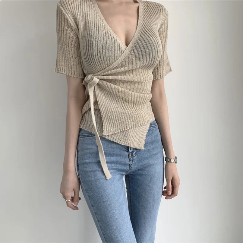 Deeptown Short Sleeve Criss Cross Womens Knit Cardigan V Neck Basis Knitwear Summer Korean Fashion Elegant Sweater Old Money 240824