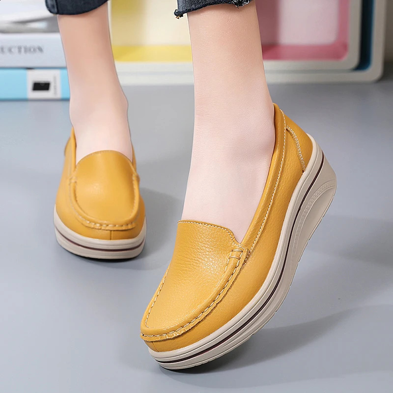 Womens platform shoes with a thick sole increase of 42 large casual shoes wedge high heels single foot shoes 240823