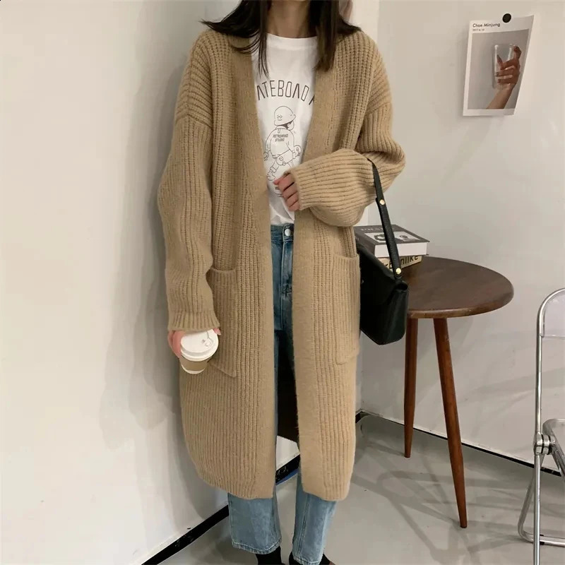 Autumn Warm Midi Knitted Cardigan Women Korean Loose Pocket Casual Knit Coats Female Fashion Lazy Style Solid AllMatch 240824