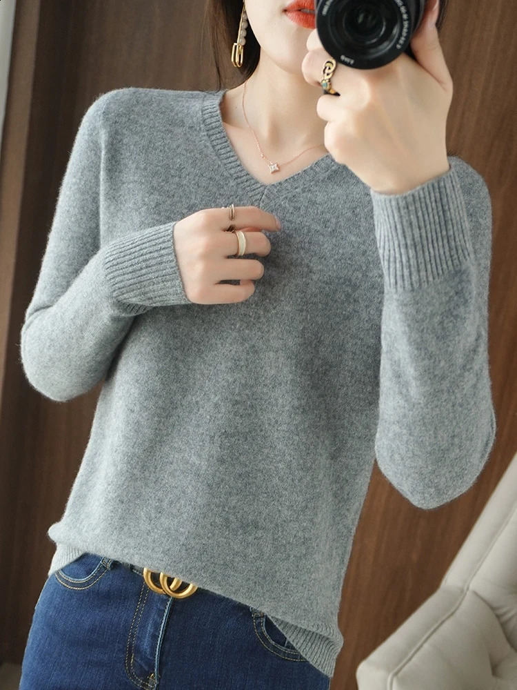 Wool Sweater Cashmere Pullover Women V-Neck Long Sleeve Soft Basic Solid Color Knitwear Clothing Tops 240824