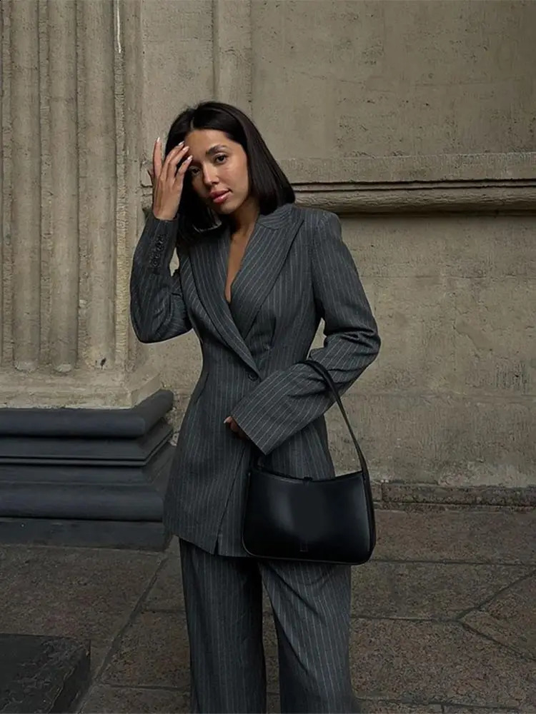 2024 Fashion Gray Stripe Long Sleeve Suit Jacket Women Elegant Lapel Collar High Street Coat Autumn Commuting Outwear 240903