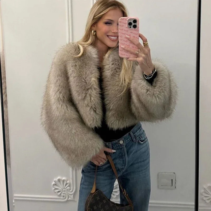 Iconic Street Fashion Week y Gadding Tailored Faux Fur Coat for Womens Winter Cool Girls Fluffy Short Leather Jacket w240824