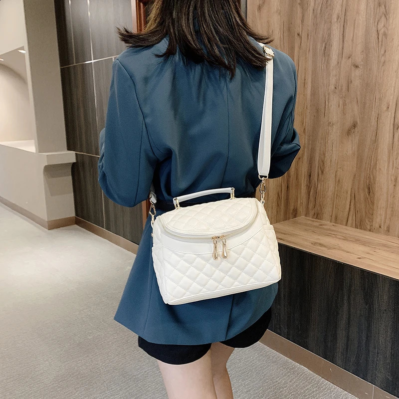 White Balck Crossbody Bags for Women Soft PU Leather er Handbag Casual Bucket Bag Ladies Purses and Handbags 240824