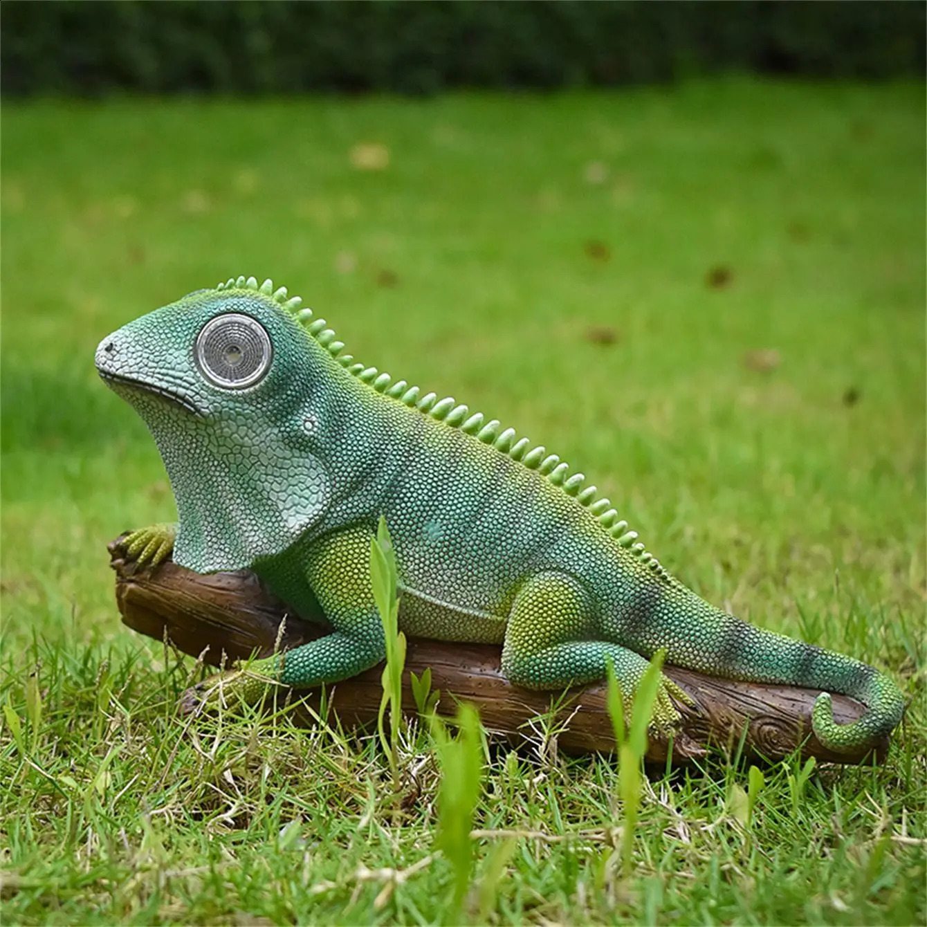 Solar Statue Resin Lizard Chameleon Garden Decorations Outdoor Waterproof Animal Figurine For Yard Patio Lawn Balcony Ornaments 240824