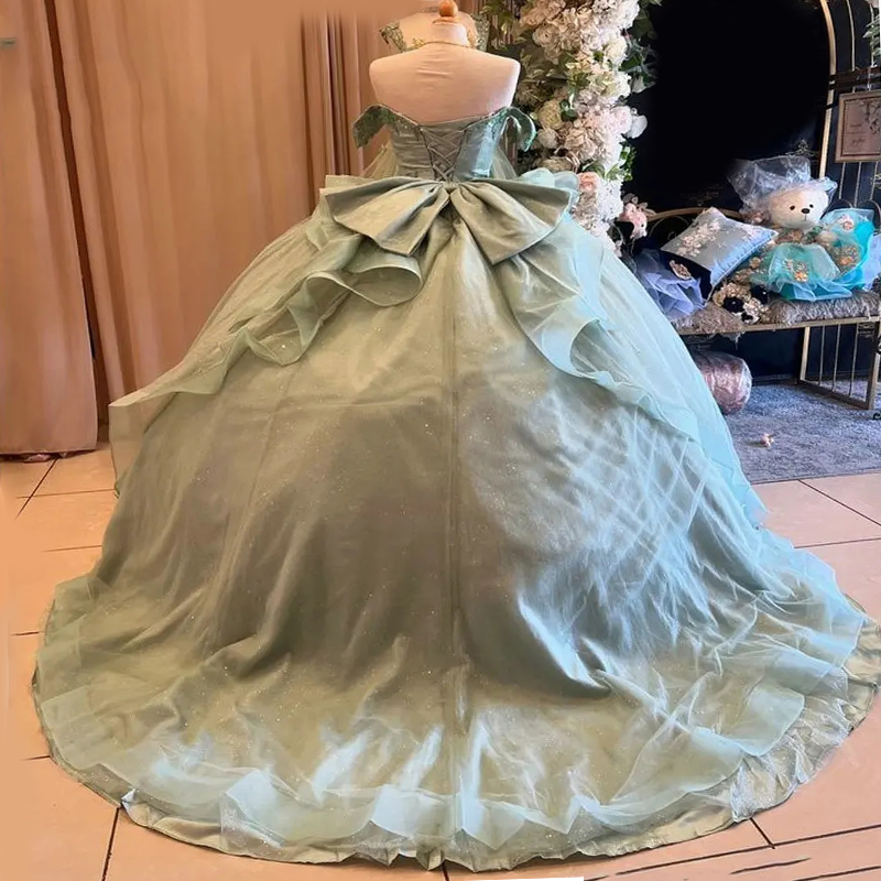 Mint Green 3D wers Appliques Lace Tull Quinceanera Dresses Ball Gown Off The Shoulder Ruffles Bow Sweet 15 Birthday Party