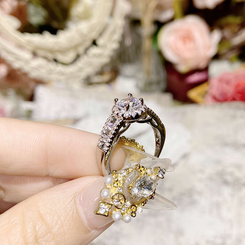 2024 INS Sale Top 925 Sterling Silver Diamond Luxury Big Wedding Band Rings Luxury Rings Set for Bridal Women Engagement Finger Party Gift Designer Je