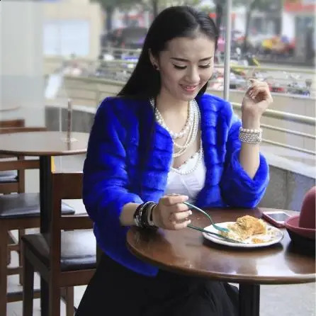 Winter Retro Fur Coat Womens Short Trench Artificial Leather Jacket 240824