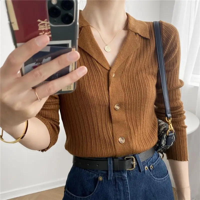 Autumn Winter Simplicity Turn-down Collar Cardigan Women Clothing Fashionable Buttons Solid Color Knitting Top Tee Ladies Tops 240824