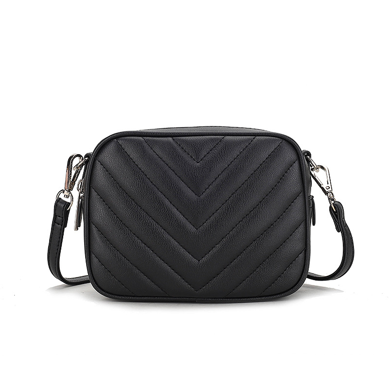 Versatile and trendy women's dia grid shoulder bag