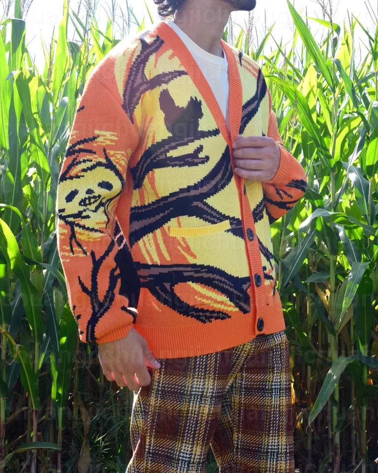 Harajuku V Neck Knitwear Halloween Fun Little Pumpkin Pattern Men Clothing Pullovers Sweaters Creative Stripe Knitted 240824