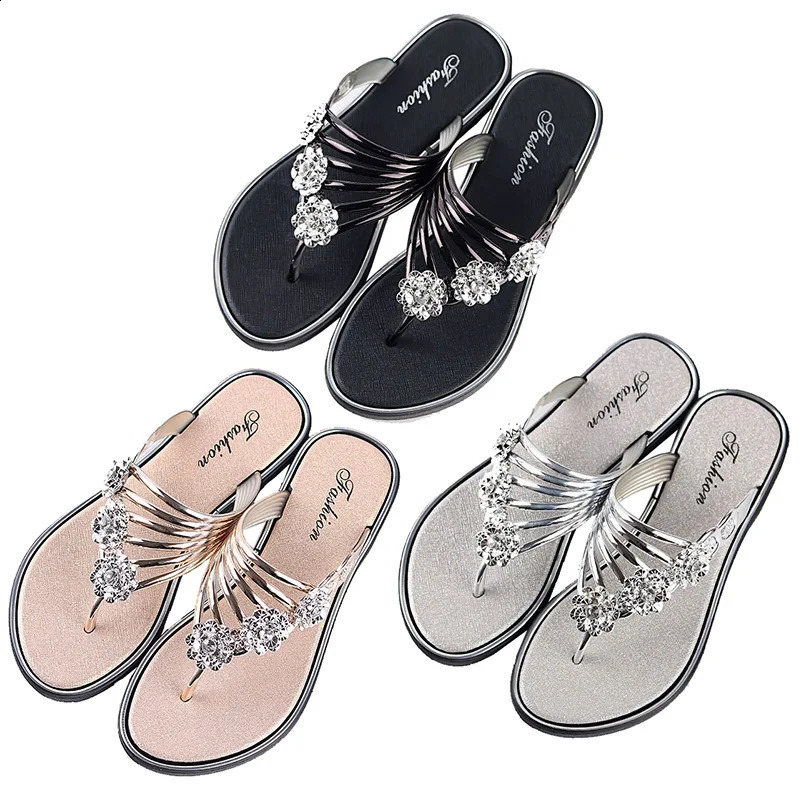 2024 Womens Slippers Summer Sandals Flat Silver Womens Shoes Lightweight Slippers Womens Jackets Casual Flip Cover 240823