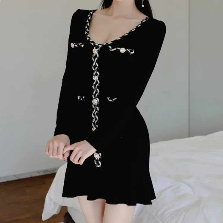 Coarse Tweed V-neck Sexy Mini Dress Korean Style Slimming Ruffle Edge Long Sleeve Dress For Women 240824