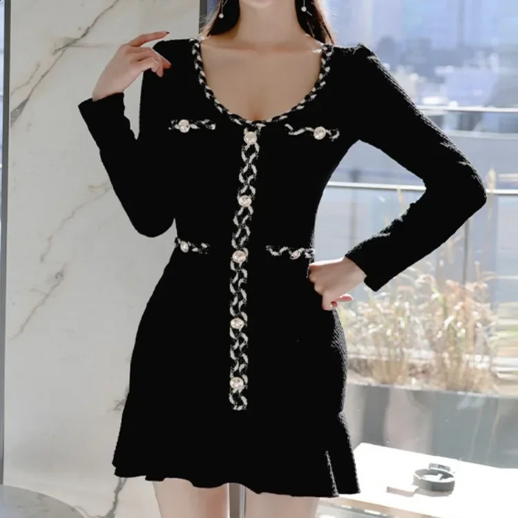 Coarse Tweed V-neck Sexy Mini Dress Korean Style Slimming Ruffle Edge Long Sleeve Dress For Women 240824