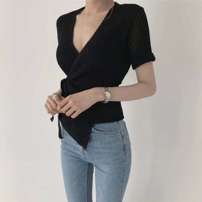 Deeptown Short Sleeve Criss Cross Womens Knit Cardigan V Neck Basis Knitwear Summer Korean Fashion Elegant Sweater Old Money 240824