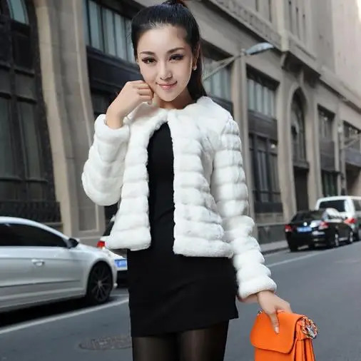 Winter Retro Fur Coat Womens Short Trench Artificial Leather Jacket 240824