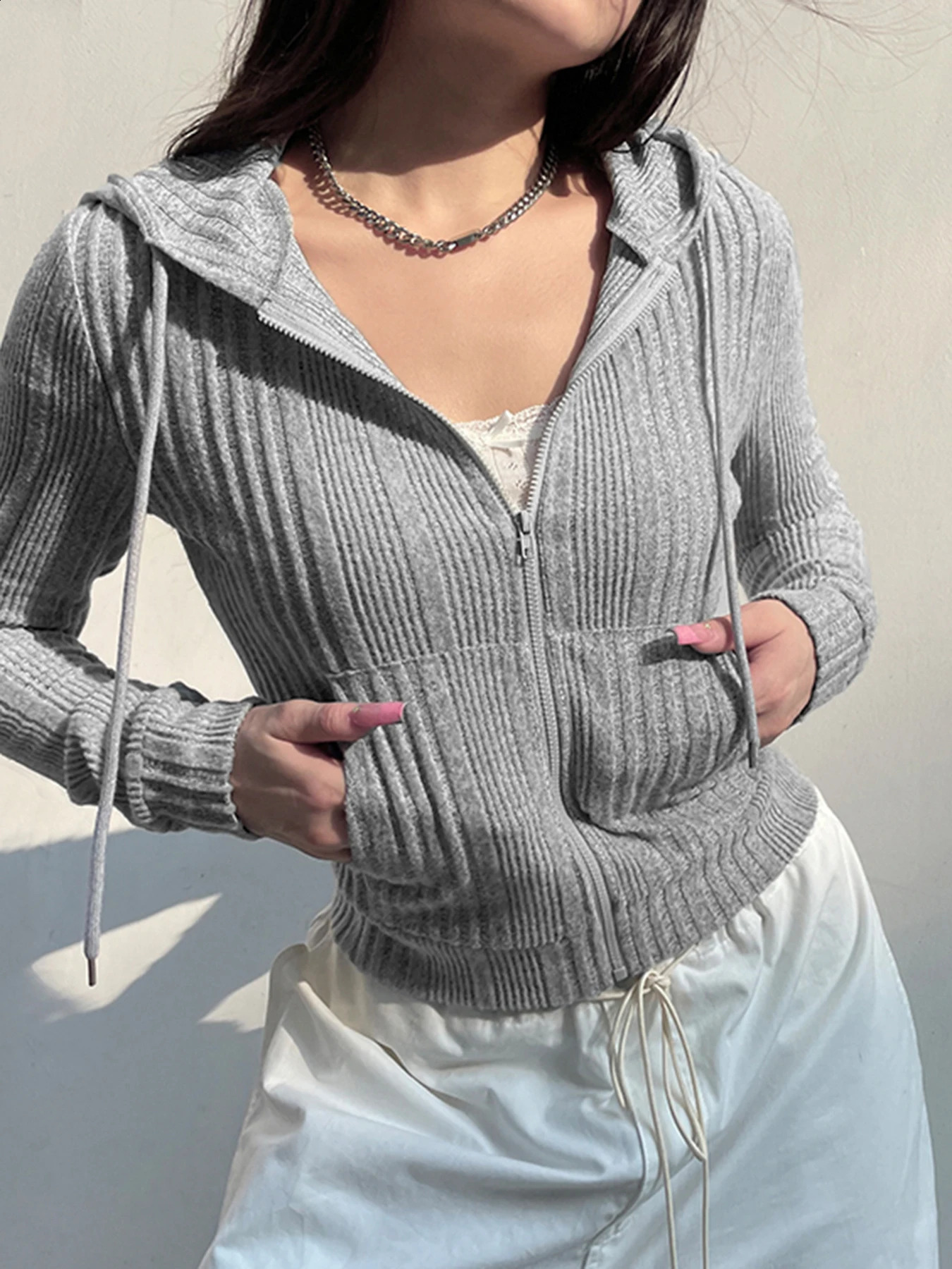 Gray Zip Up Knitted Hooded Jackets Women Pockets Details Solid Simple Basic Minimalist Slim Long Sleeve Hoodies Knitwear 240824