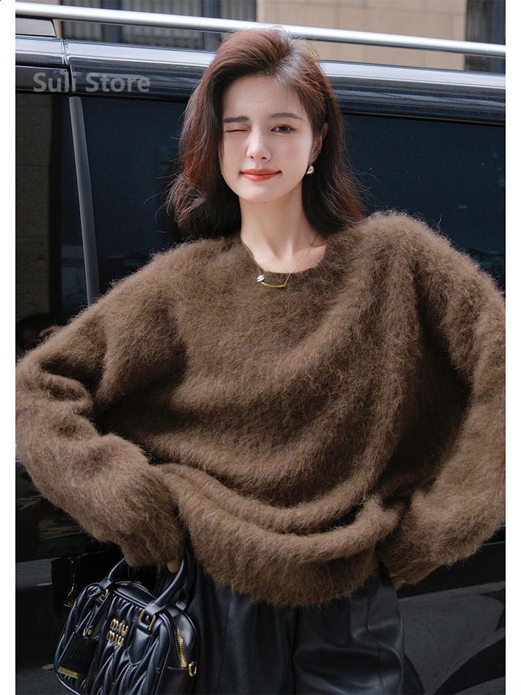 Autumn and Winter Mid-Length Mink Sweater Womens Knitwear Soft Glutinous Thick Idle Style White 240824