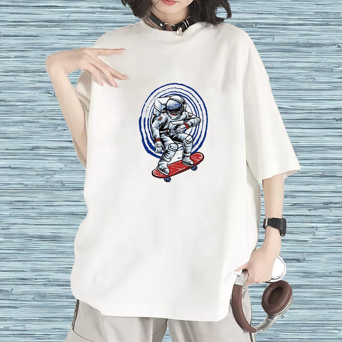 Popular Women Tshirts 230g Cotton cosmonaut Daily Wear T-Shirts for Women Short Sleeve O-Neck Custom Print Oversized Clothes