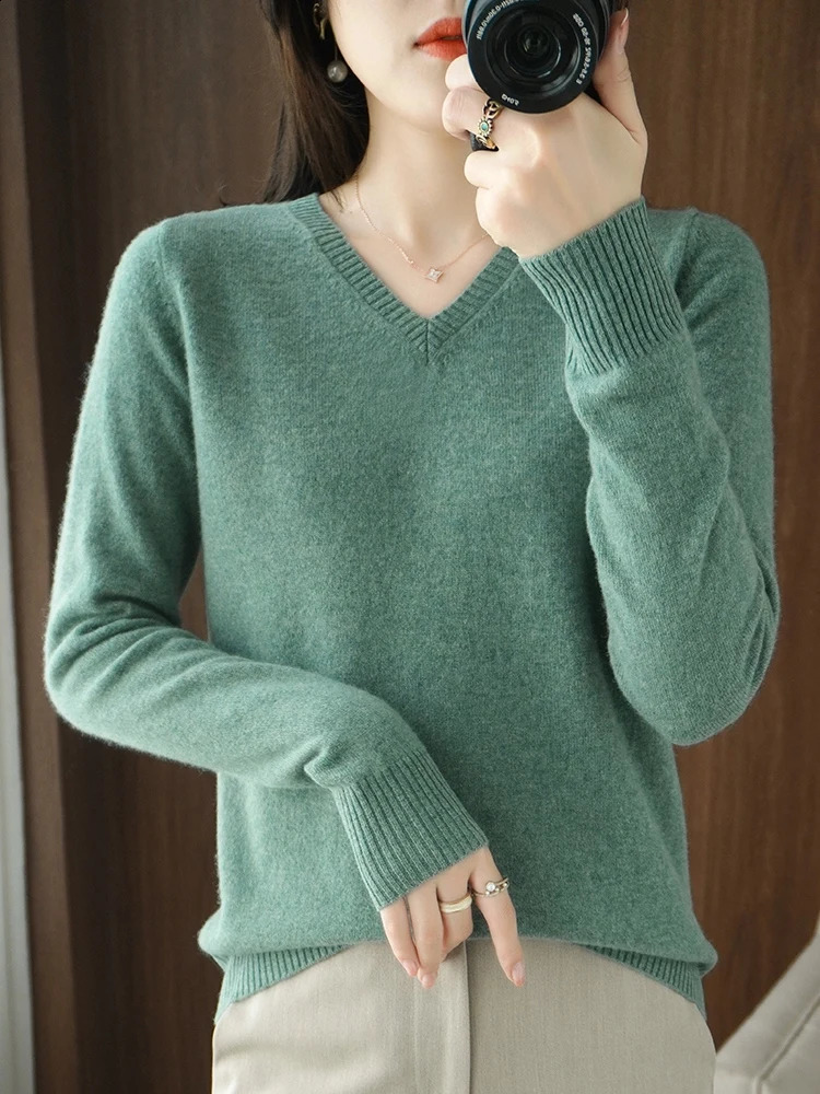 Wool Sweater Cashmere Pullover Women V-Neck Long Sleeve Soft Basic Solid Color Knitwear Clothing Tops 240824