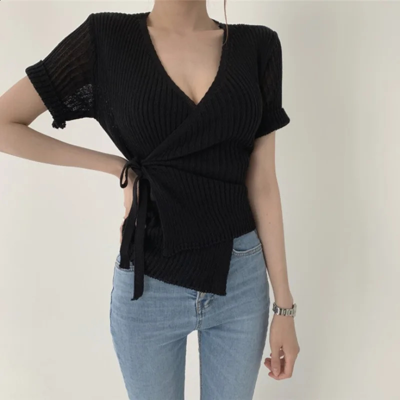 Deeptown Short Sleeve Criss Cross Womens Knit Cardigan V Neck Basis Knitwear Summer Korean Fashion Elegant Sweater Old Money 240824