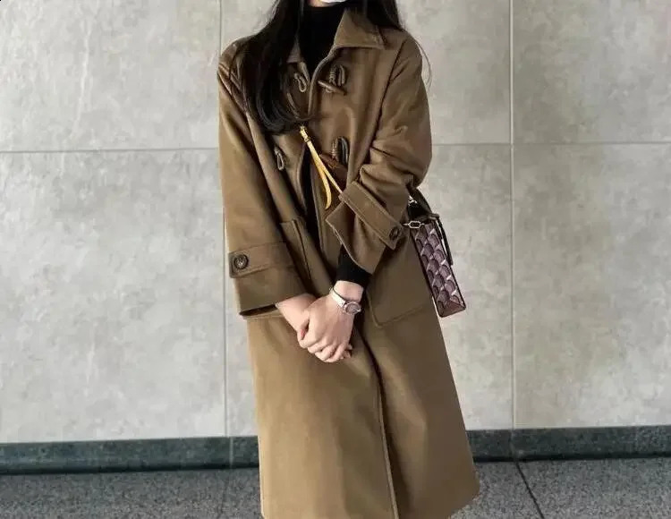Horn button womens wool jacket autumn and winter item medium long small trench coat salt patterned style 240824