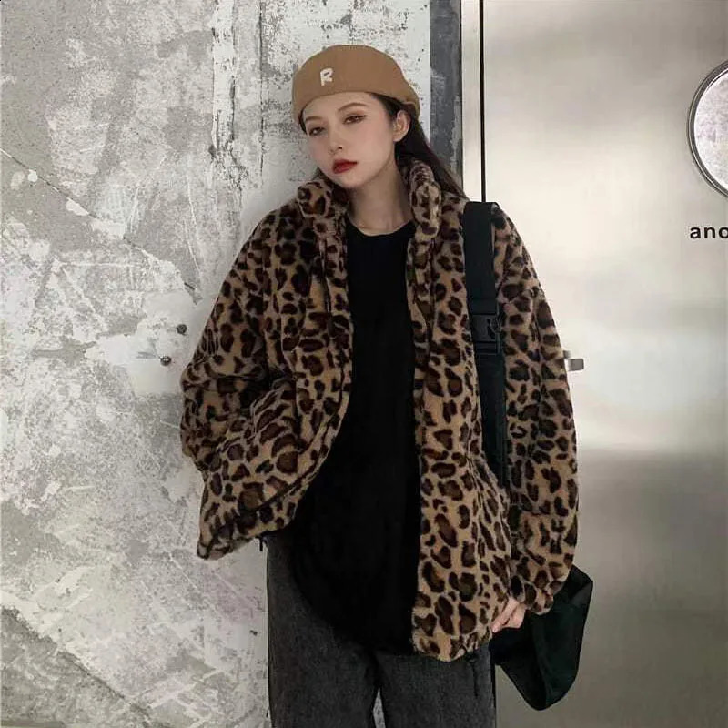 Autumn camouflage leopard print jacket womens fashionable collar warm park coat winter loose faux fur 240824