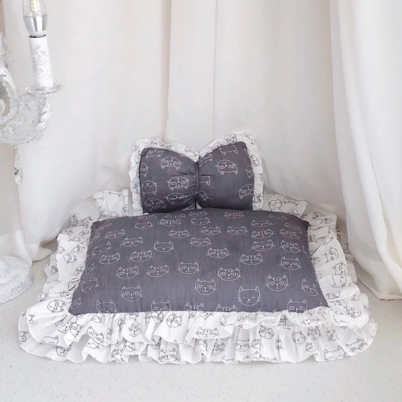 Cat Bed Small Dog Bed Cute Princess Pet Bed TIE Lace Cat Dog Bed with Pillow with Removable Washable Cover for Cats and dogs 240824