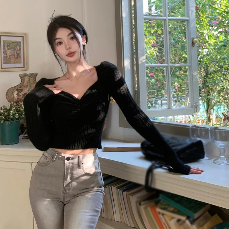 Puff Long Sleeve Womens Knitted Top Versatile Solid Colour Slim Fit Fashion Korean Version V-Neck Short T-shirt Sweater Autumn 240824