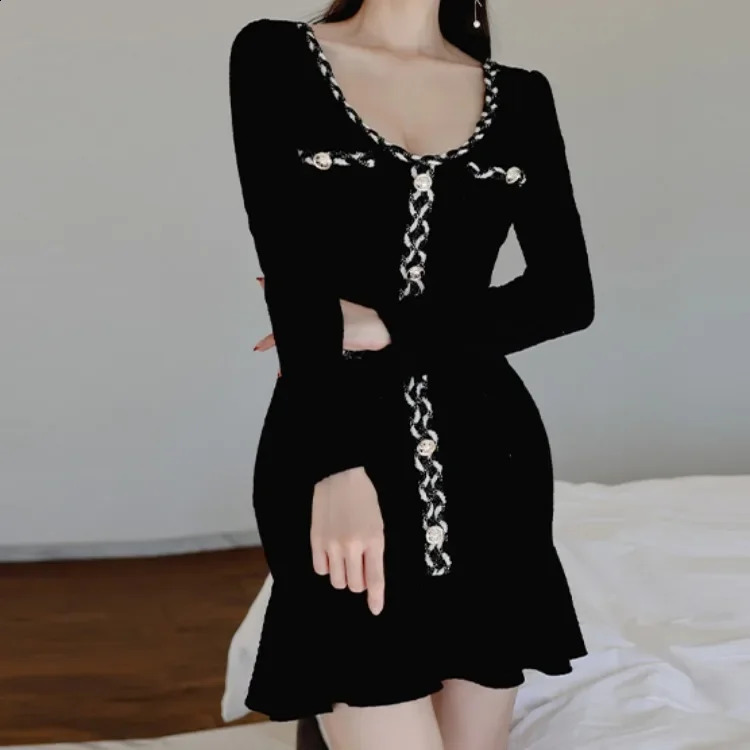 Coarse Tweed V-neck Sexy Mini Dress Korean Style Slimming Ruffle Edge Long Sleeve Dress For Women 240824