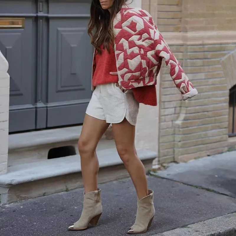 Women's Jackets 2024 Autumn/Winter Y2K Bedding Cotton Coat Vintage Printed Warm Womens Thin Park New Womens Short Top Y240824N9L0