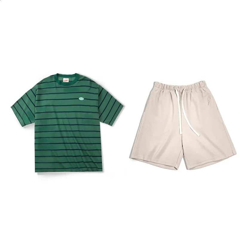 Maden Vintage Pinstripes T Shirt and Shorts Set Summer Mens 2 Piece Outfits Casual Sports Short Sleeve Tracksuit 240824