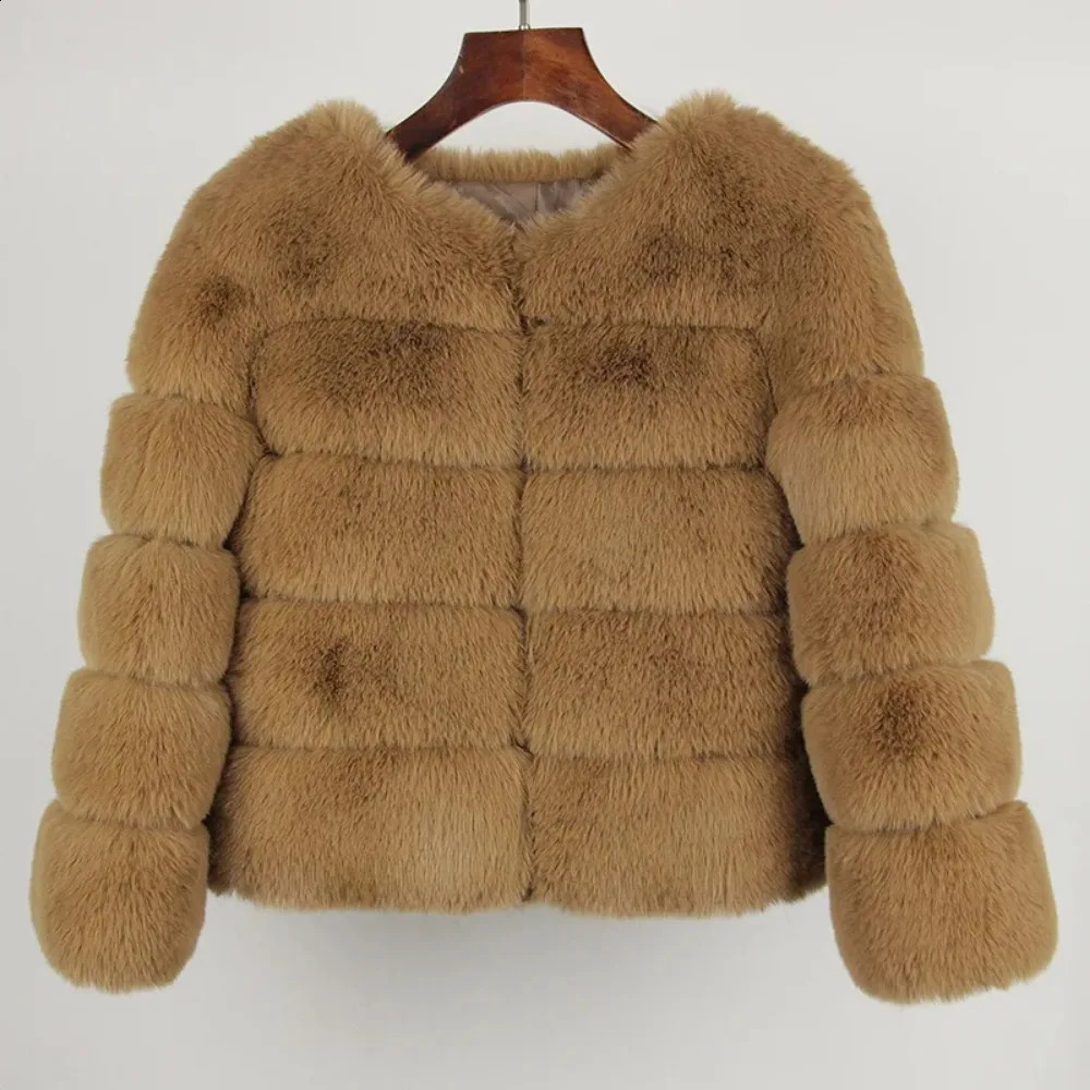 Artificial Fur Coat Winter Jacket Womens Elegant Thick y Warm Street Clothing Fox Rabbit Fashion 240824