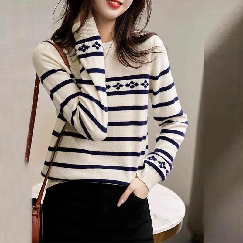 Womens Clothing Korean Fashion Striped Long Sleeve All Match Knitwear Spring Autumn Casual O Neck Loose Basic Tops Chic Jumpers 240824
