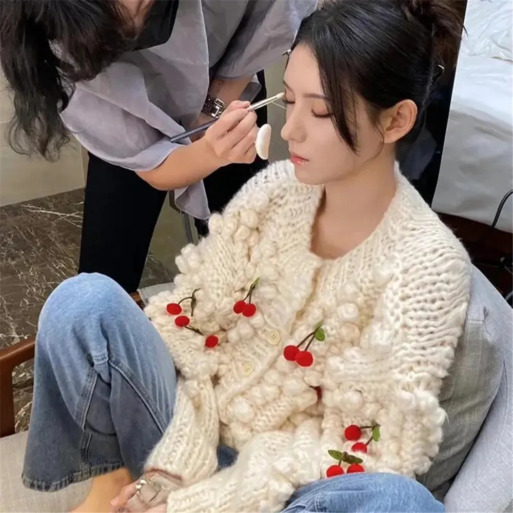 Cherry O-neck Cardigan Women Vintage Kawaii Loose Lazy Style Knitwear Coats Fashion Warm Baggy Korean Cute Button Sweaters 240824