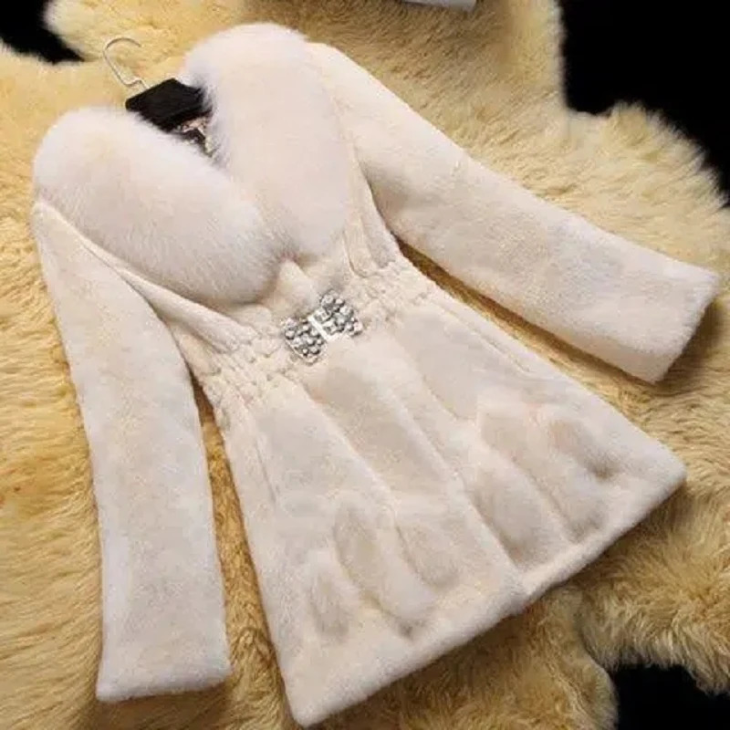 Extra large womens winter plush coat thick fur warm jacket Vneck faux collar clothing comfortable 240824
