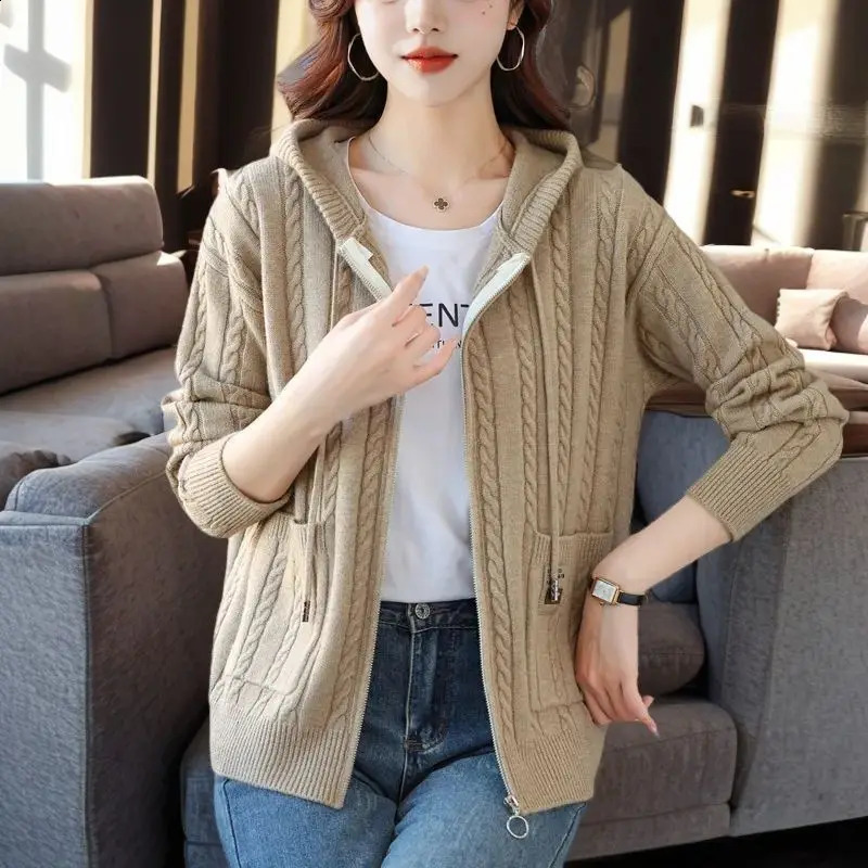 Spring and Autumn Sweaters Hooded Knitwear Fashionable Style Slimming and Loose Zipper Knitted Cardigan Jacket 240824