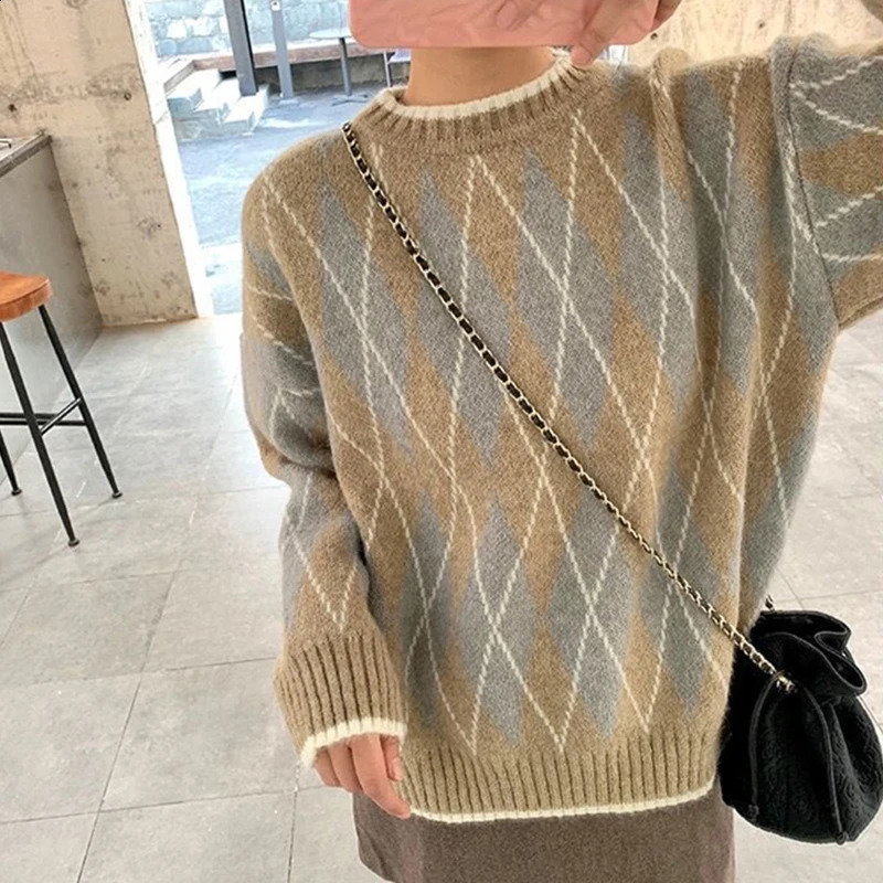 Vintage Argyle Sweater Women Korean Plaid Knitted Pullovers Autumn Winter Ladies O Neck Jumpers Japanese Casual Knitwears Tops 240824