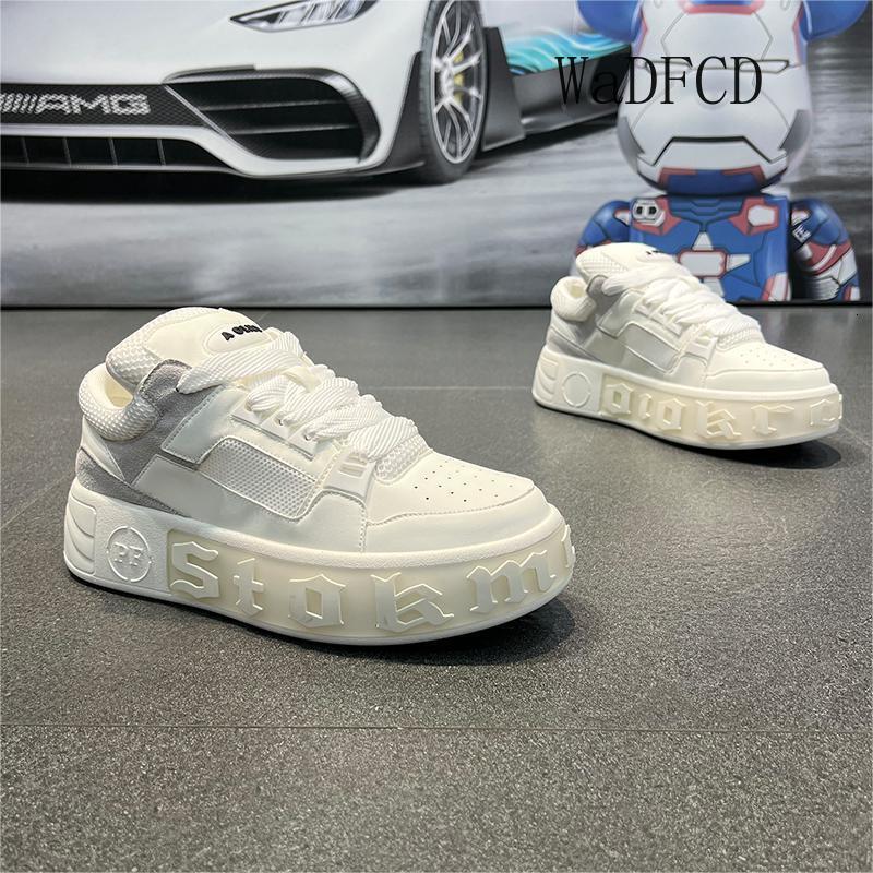 Sneakers Casual Men Designer White Fashion Microfiber Leather Fabric Breathable Height Increased Flat Platform Board Shoes