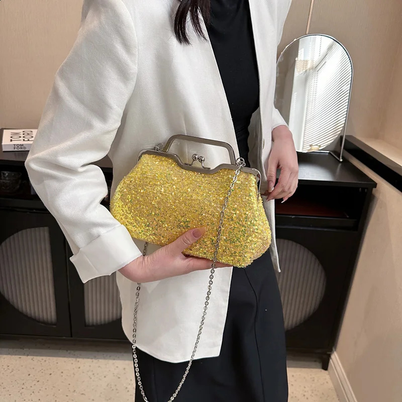 Small Tote Shell Clip Crossbody Bags Prom Clutch Women Sequin Bling Mental Handle Handbags Chain Shoulder 240824