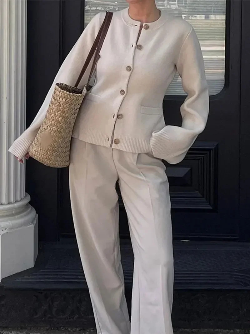 Solid Knitted Cardigan for Women O Neck Long Sleeve Single Breasted Sweater 2024 Autumn Fashion Chic Female Commuting Streetwear 240824