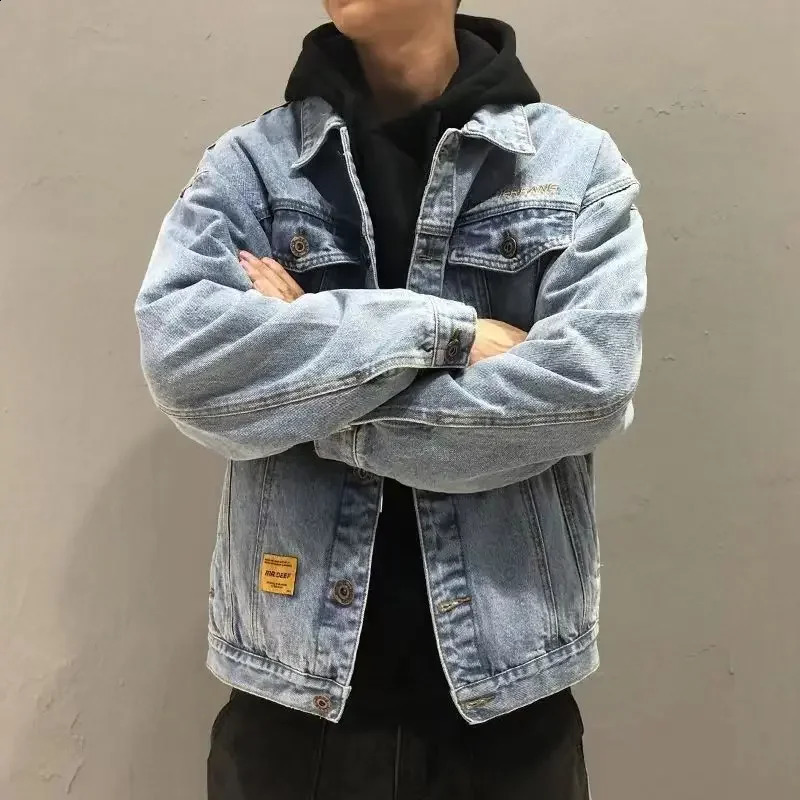 Mens denim jacket warm padded mens wide shoulder sleeves wool pad sheep coat and fashionable G 240824