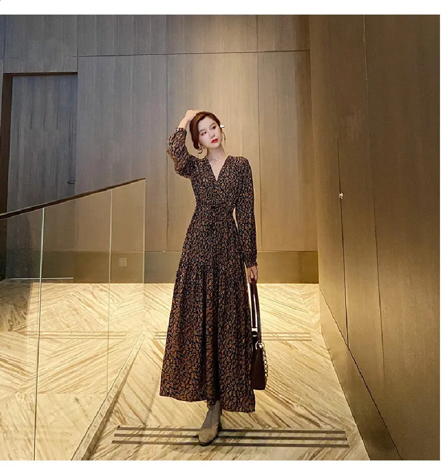 Autumn fashion womens printed dress French elegance long sleeves V-neck skirt slim waist adjustable waist line umbrella ski 240824