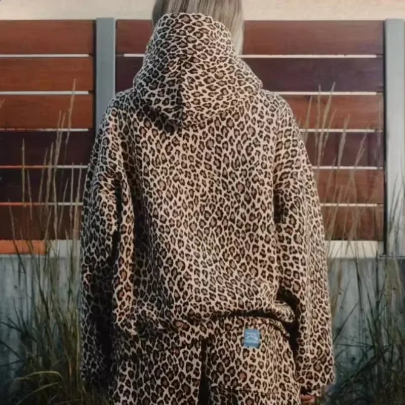 DEEPTOWN Leopard Print Hoodies Women Y2k Streetwear Hip Hop Oversize Harajuku Cheetah Print Hooded Sweatshirt Vintage Autumn 240824