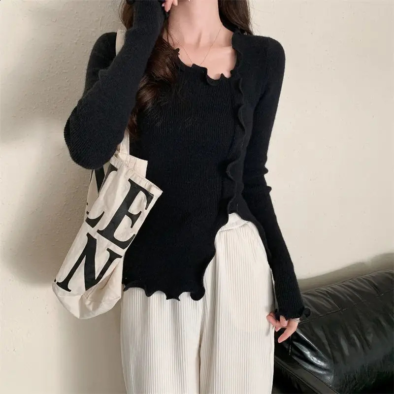 Womens Spring and Autumn Fashion Trend Knitted Shirt Pure Desire Sweater Base Shirt 240824