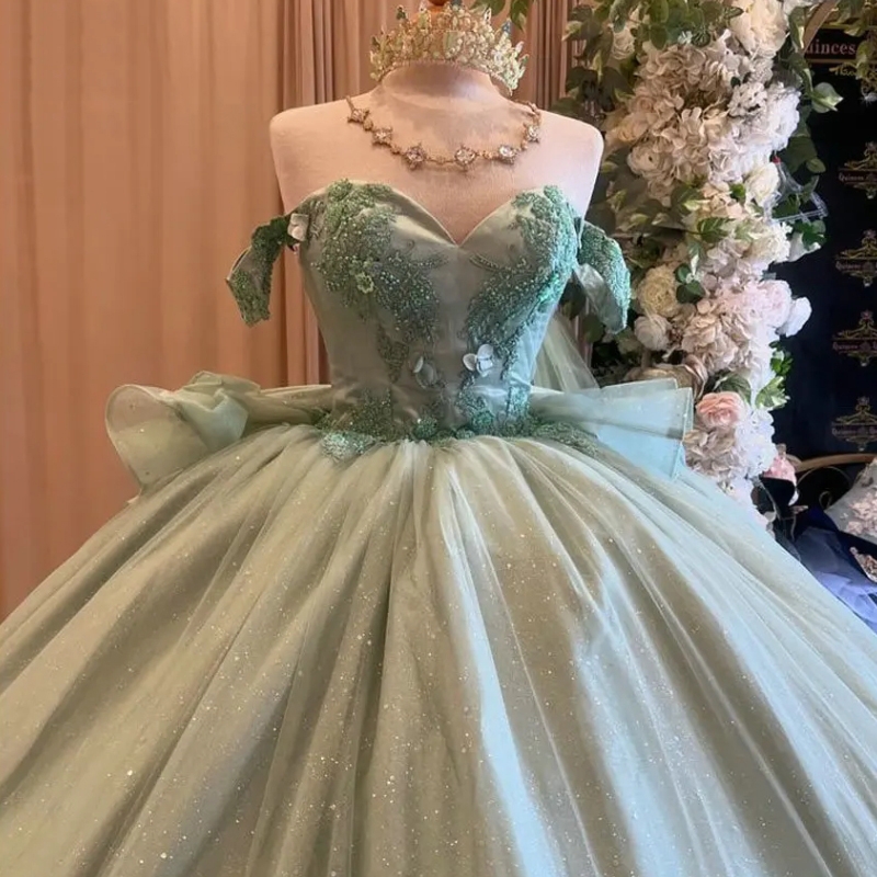 Mint Green 3D wers Appliques Lace Tull Quinceanera Dresses Ball Gown Off The Shoulder Ruffles Bow Sweet 15 Birthday Party