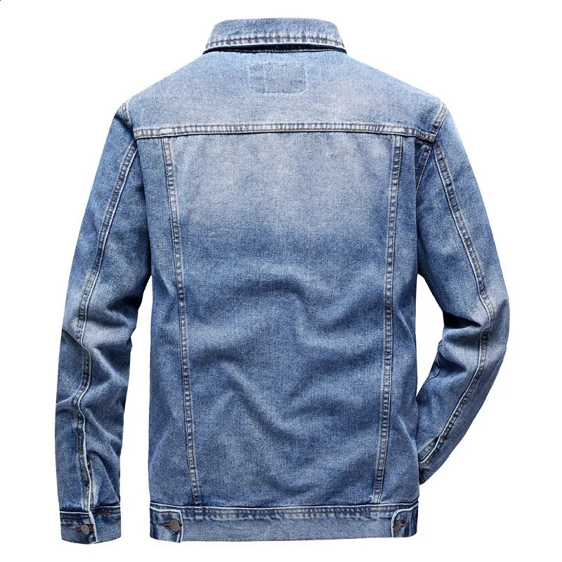 Mens denim jacket in spring and autumn multi pocket mens casual cotton young fashion trend freight clothing 240824