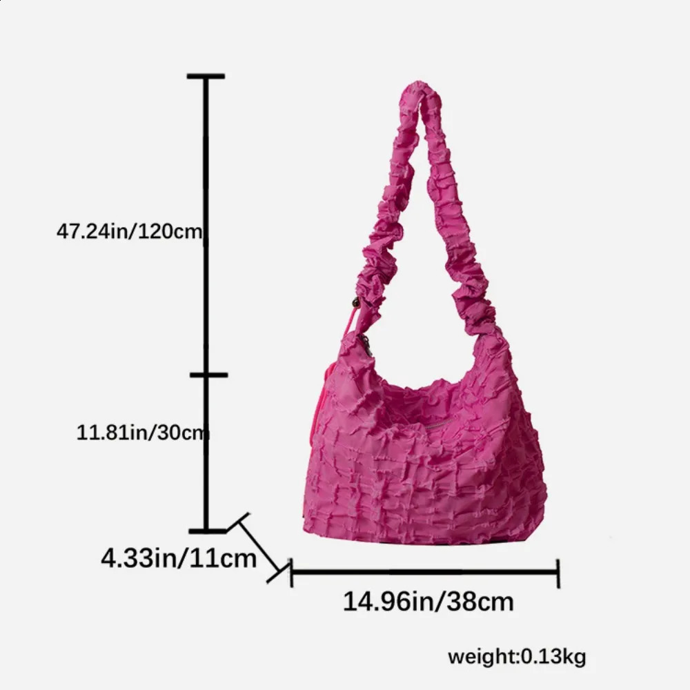 Highquality Lightweight Large Capacity Shopper Tote Armpit Bag Soft Cloud Pleated Womens Handbag Fashion Bubbles Shoulder 240824Z