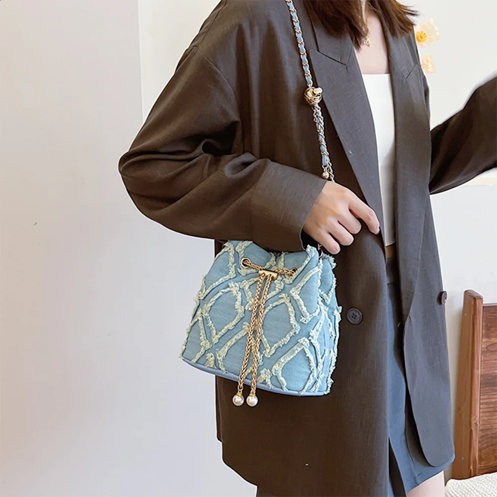 Denim Crossbody Bag Diamond Pattern Women Shoulder Bag Drawstring Jean Purse Adjustable Strap Hobo Bag 241228