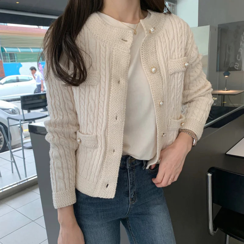 Deeptown White Vintage Women Knitted Cardigan Korean Fashion Long Sleeve Female Sweater Slim Autumn Elegant Knitwear Old Money 240824